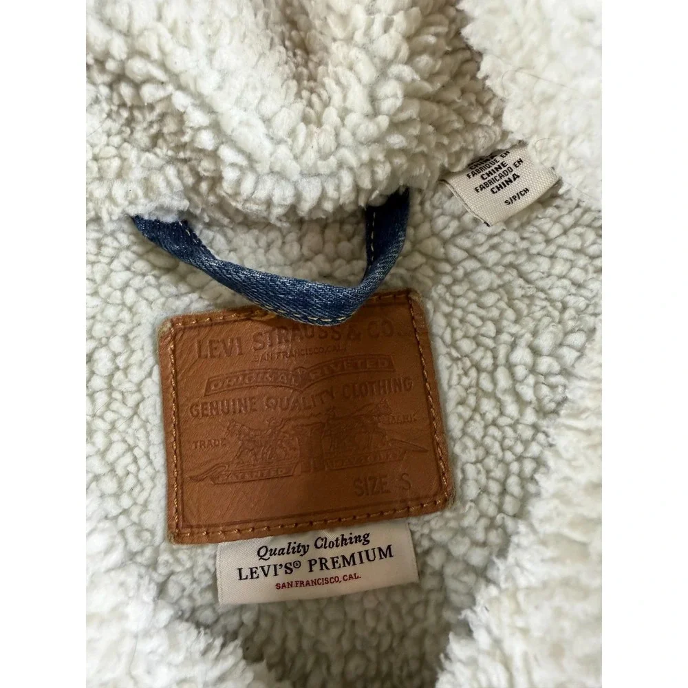 Levi's Premium Sherpa Lined Denim Trucker Jacket Small Fleece Western‎